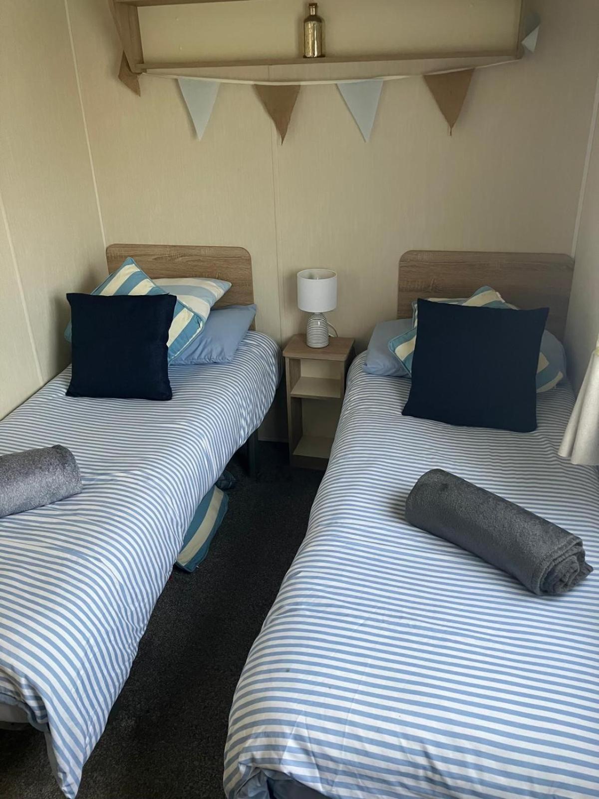 The Hideaway Cabin Seasalter Luaran gambar