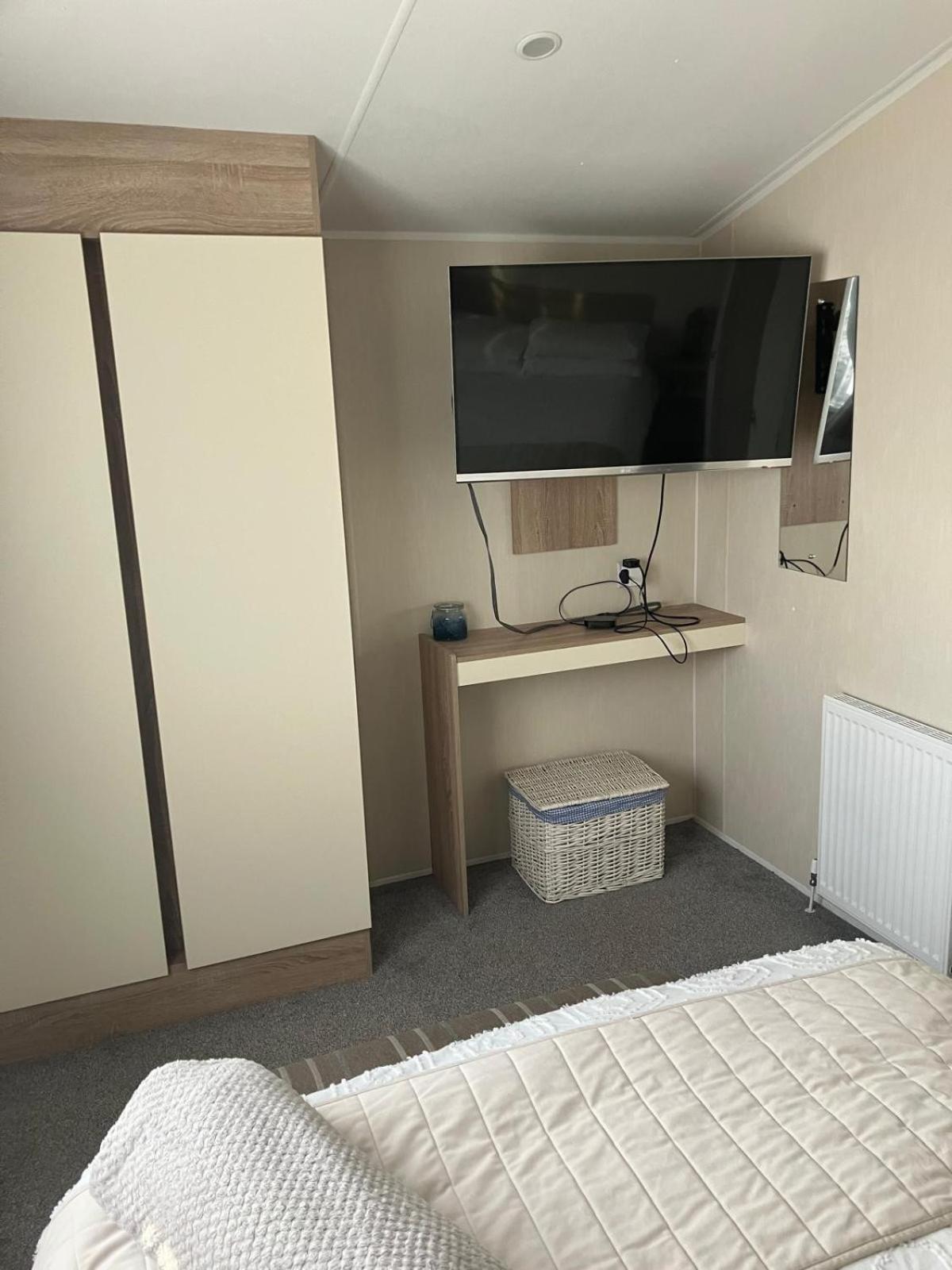 The Hideaway Cabin Seasalter Luaran gambar